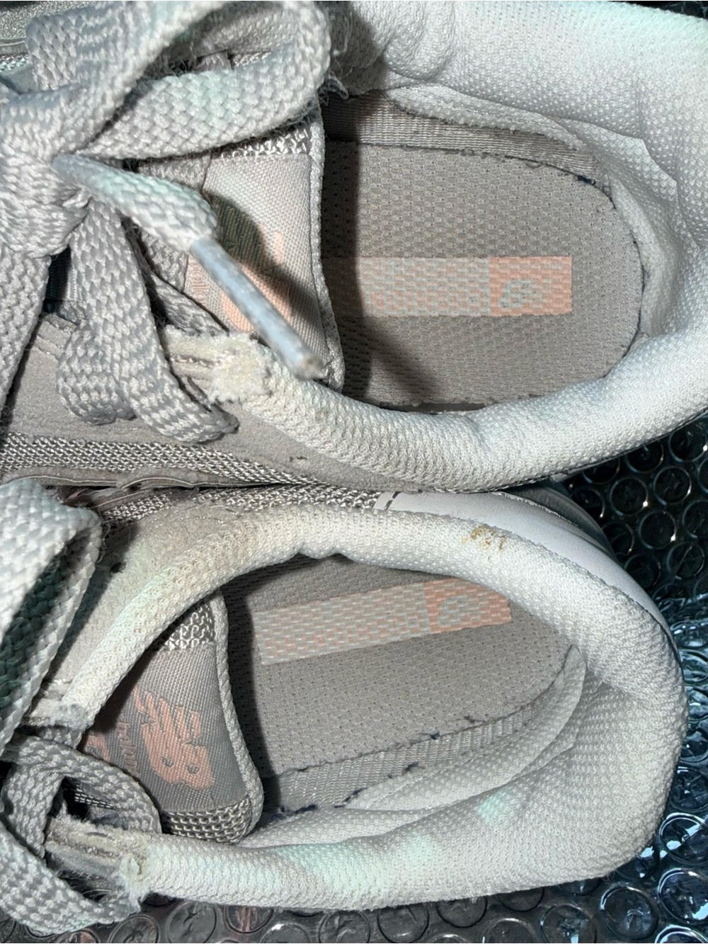 New Balance Kids Gray Sneakers with Pink N Logo Trim - Picture 5 of 6